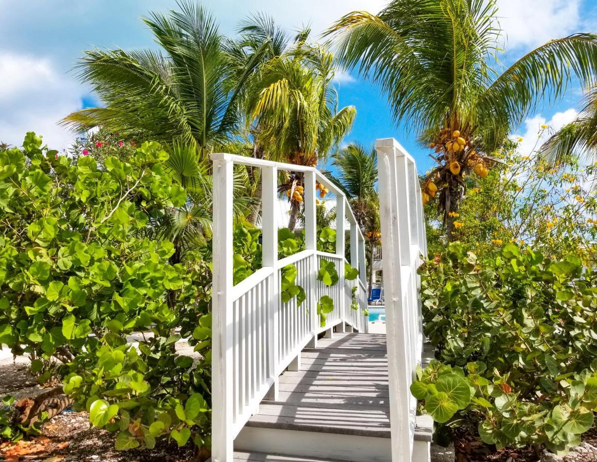 Grace Bay Place Hotel Exterior foto
